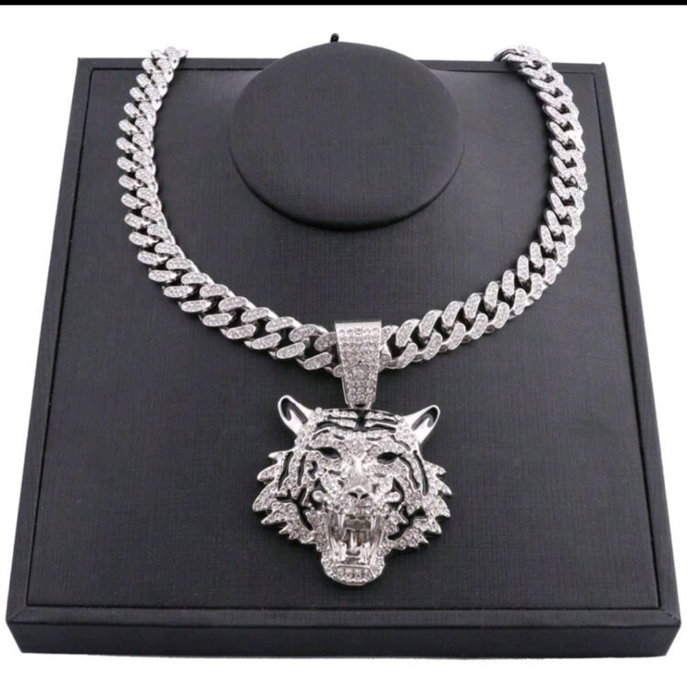 Iced Out Full Rhinestone Jumbo Tiger Head Pendant 3" & Cuban Chain Necklace 20" - Picture 2 of 7